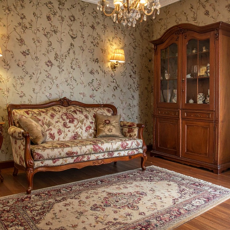 Upholstery services in Portsmouth, VA